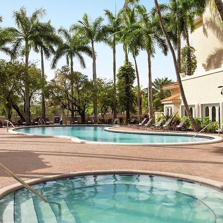 Embassy Suites By Hilton Miami International Airport Екстер'єр фото