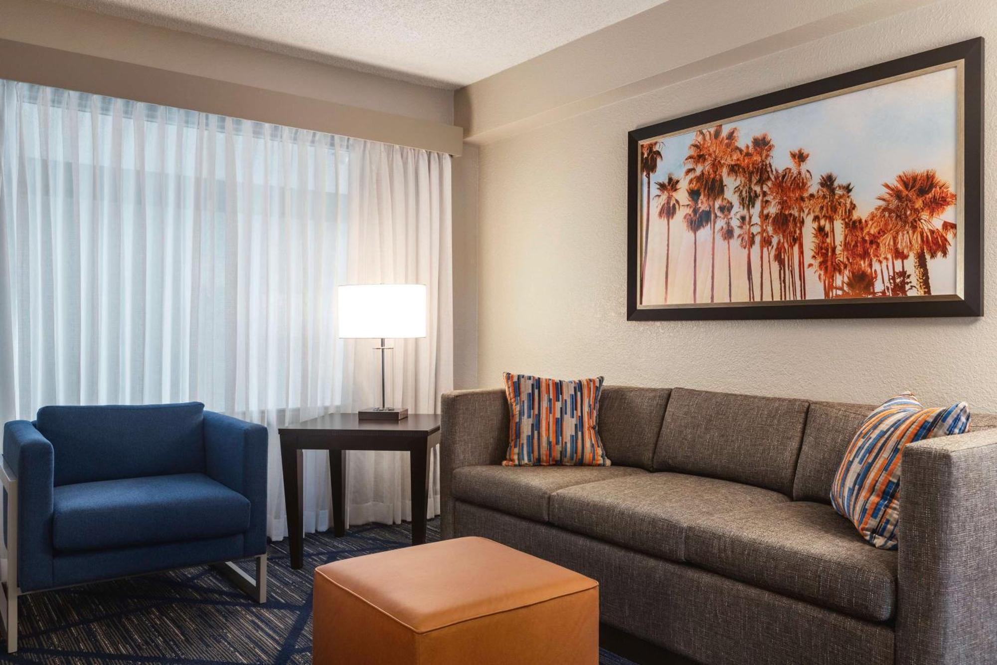 Embassy Suites By Hilton Miami International Airport Екстер'єр фото