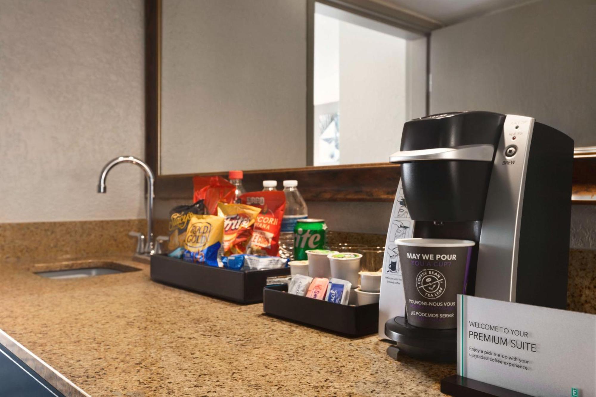 Embassy Suites By Hilton Miami International Airport Екстер'єр фото