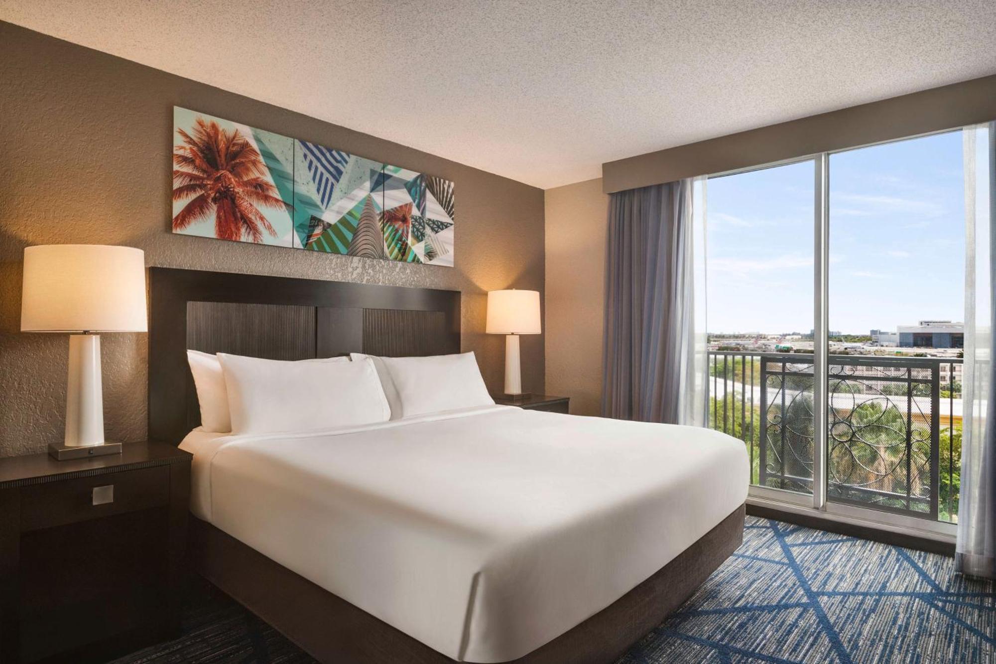 Embassy Suites By Hilton Miami International Airport Екстер'єр фото