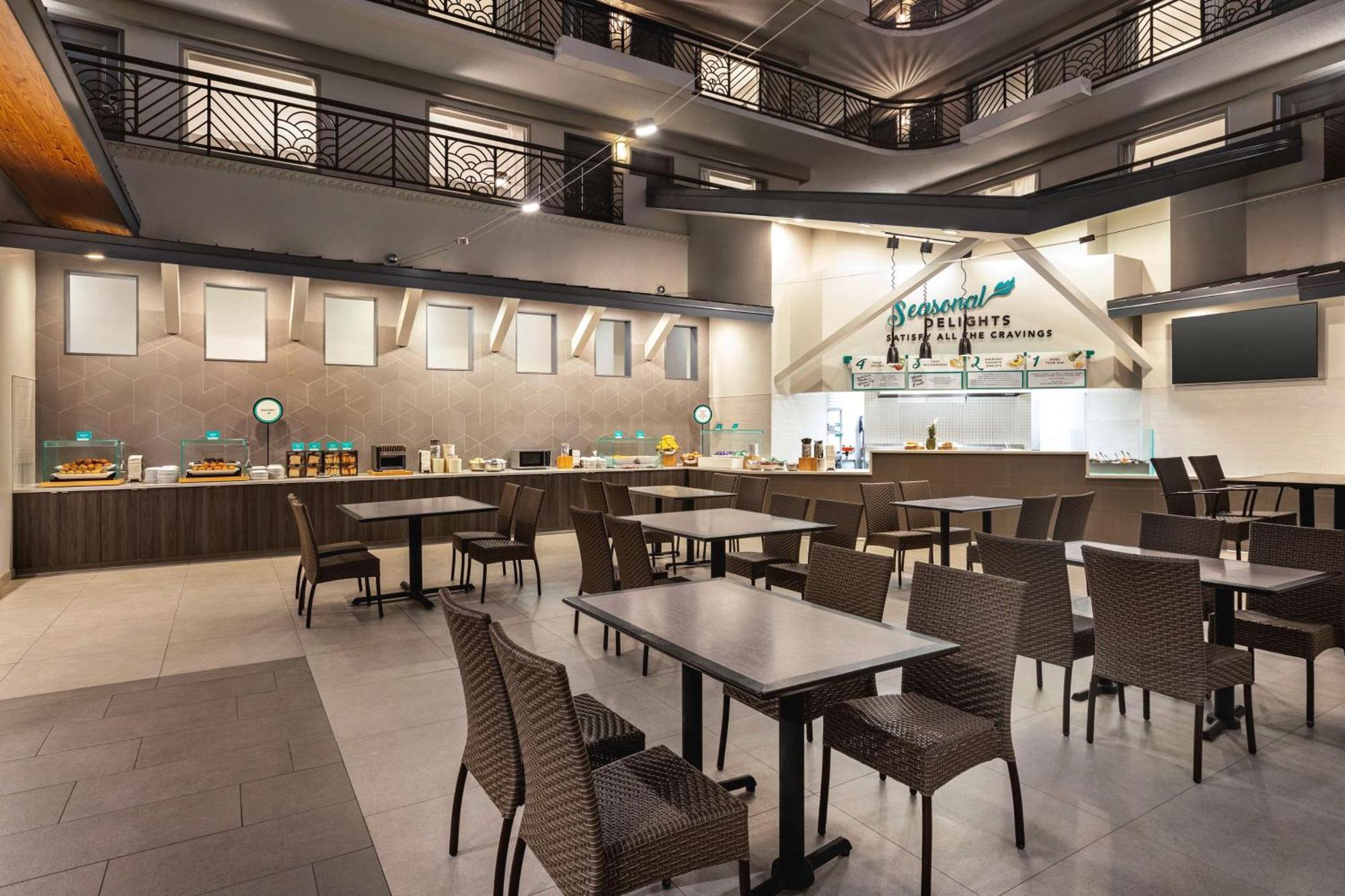 Embassy Suites By Hilton Miami International Airport Екстер'єр фото